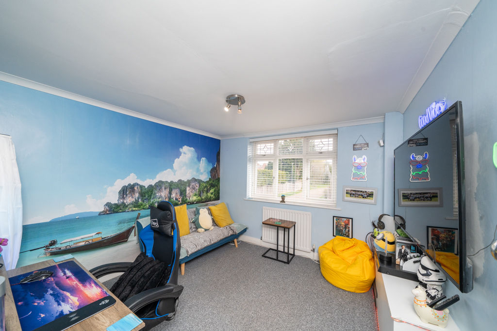 Bedroom- click for photo gallery